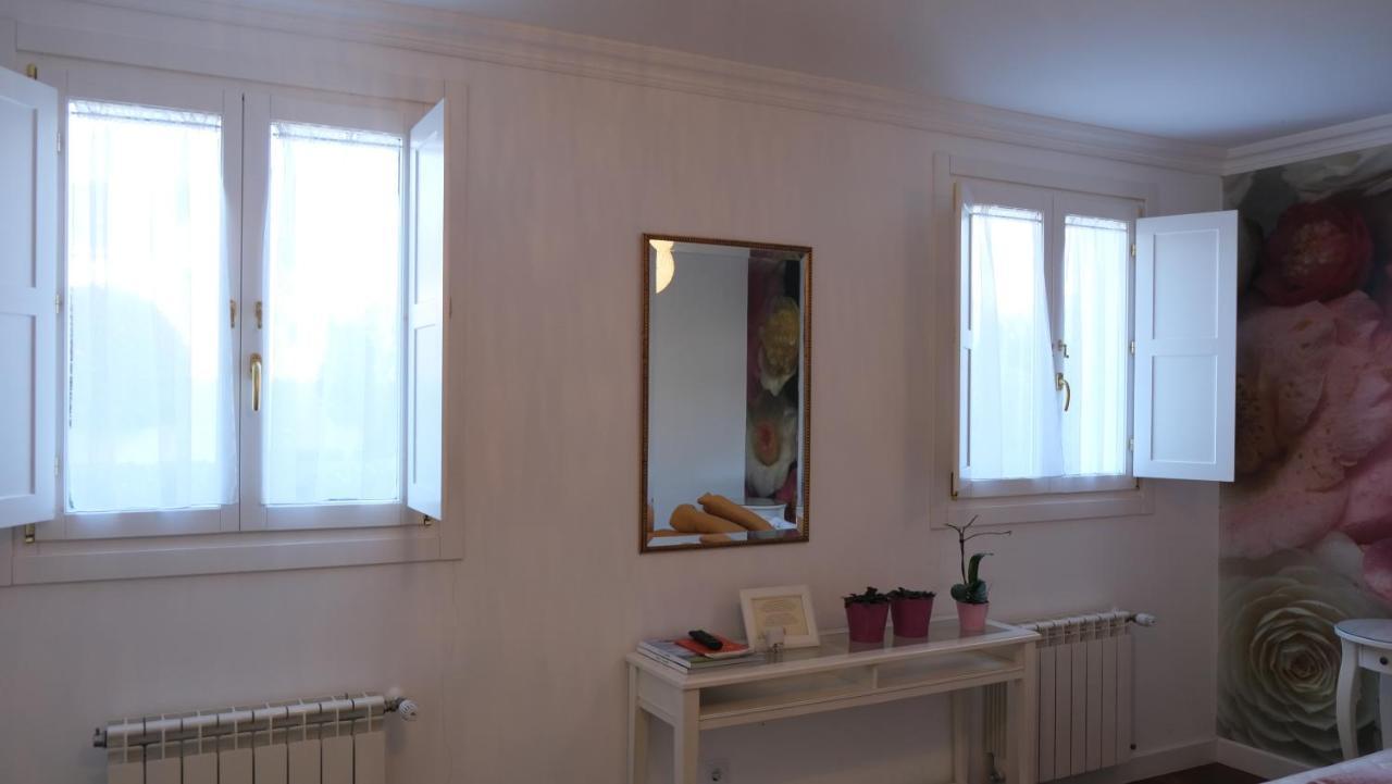 Hotel La Casa De Las Camelias Busto Extérieur photo